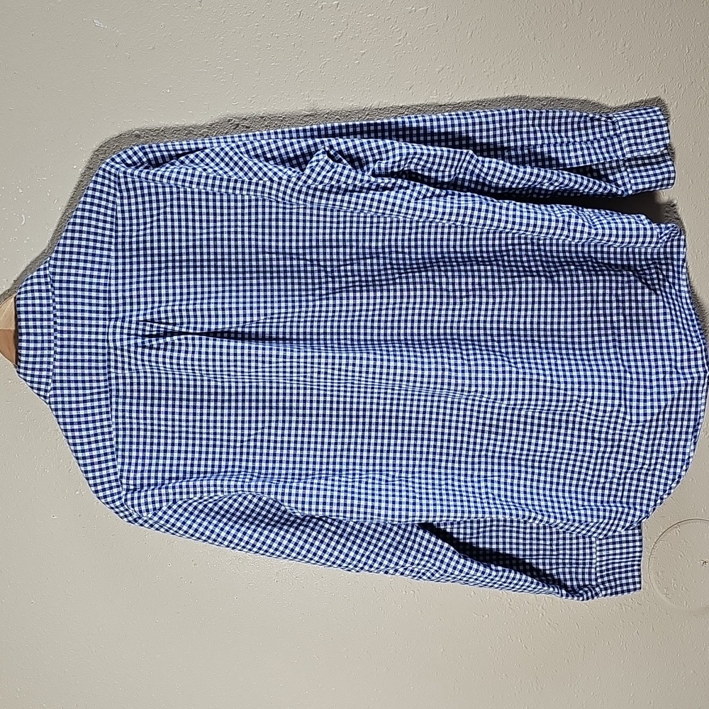 Ralph Laueren Casual Button-Down Shirt. - Picture 6 of 8